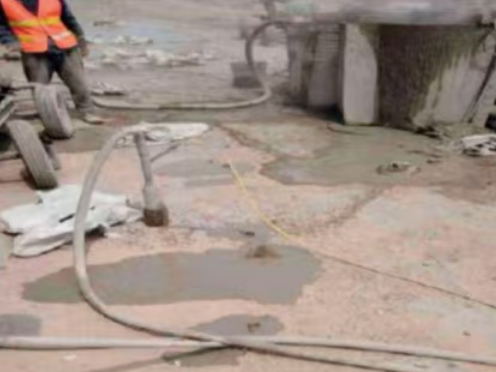 潘集水泥混凝土路面板底注浆技术 路面脱空注浆整治方案