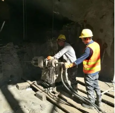 潘集水下抗分散灌浆料特点 水下不分散注浆料介绍